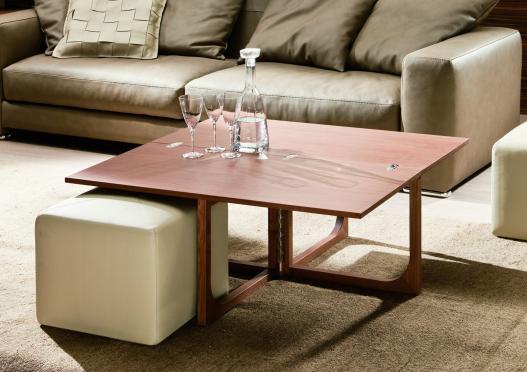 Plano coffee table 